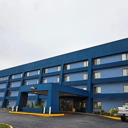 Days Inn By Wyndham Davenport Kültér fotó