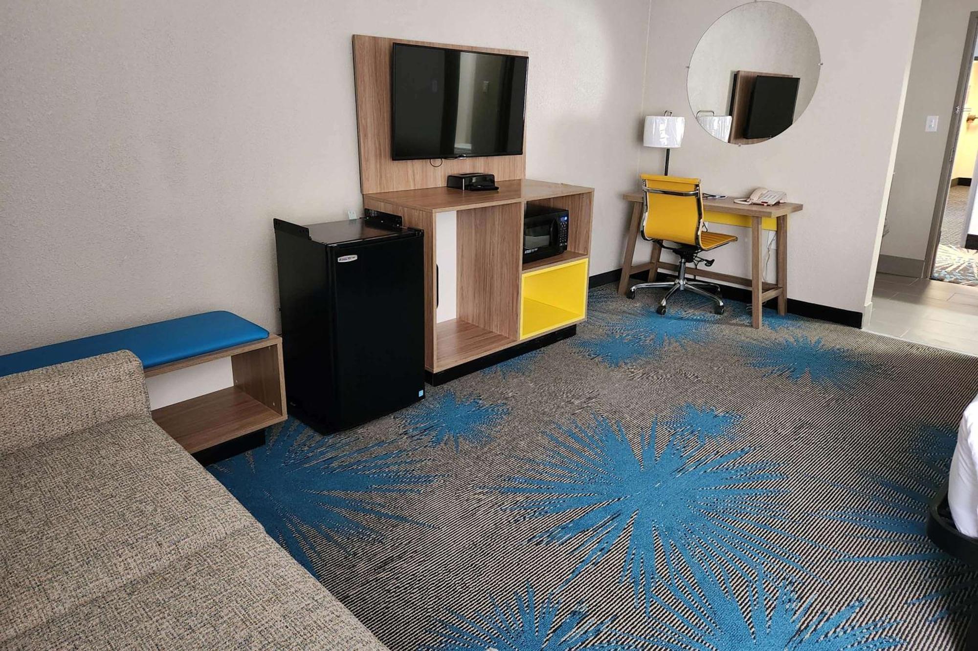 Days Inn By Wyndham Davenport Kültér fotó